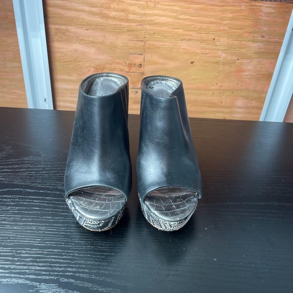 Sam Edelman Black Kylie Wedge Zig Zag Open
Toe Black Leather Size 6.5 - Picture 5 of 8
